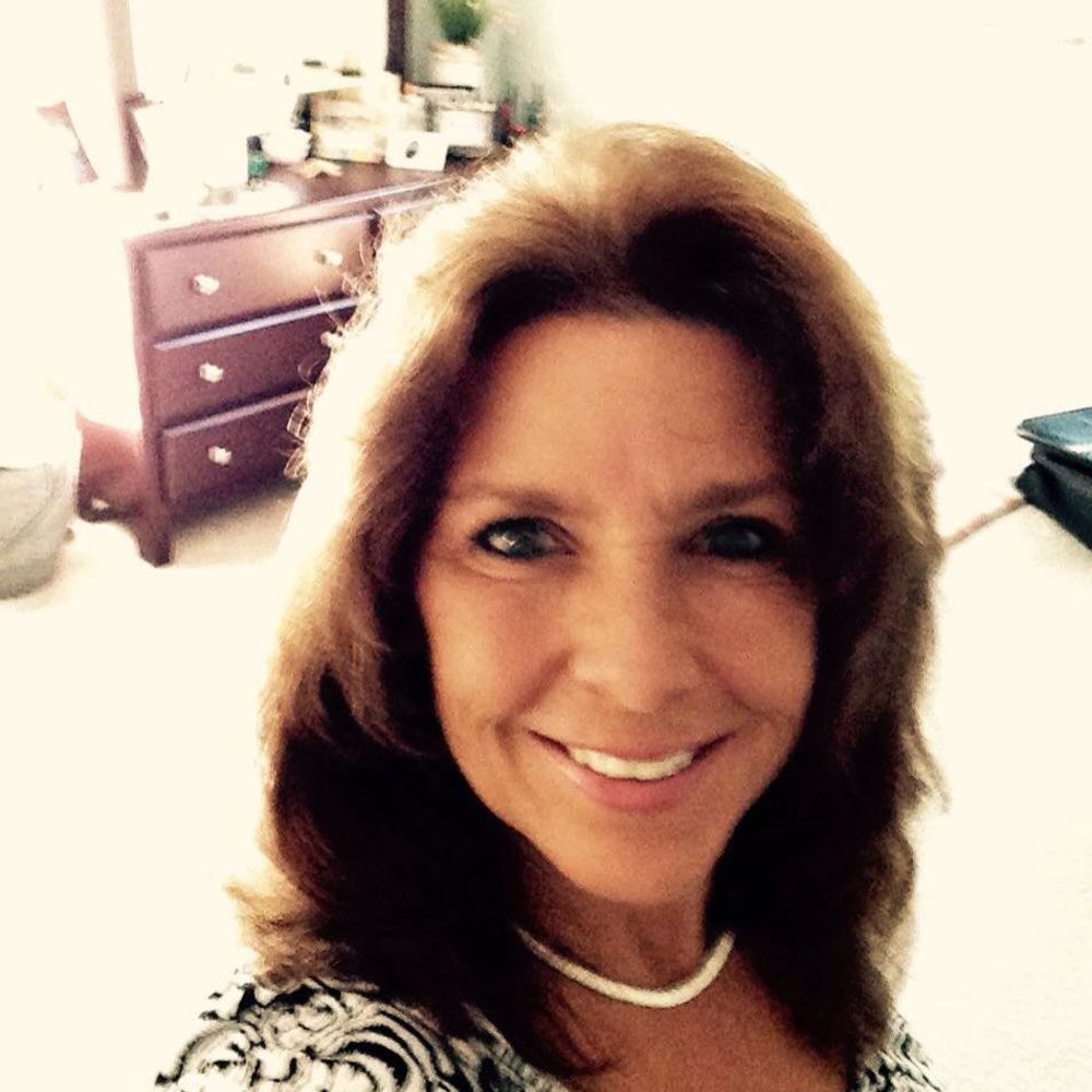 Meet your Posher, Connie